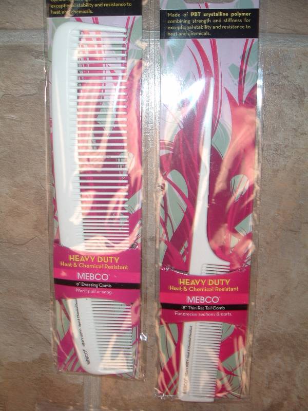 lot 277 image: 2 New Combs