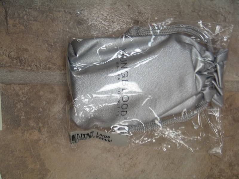 lot 315 image: Youngblood Large Kabuki