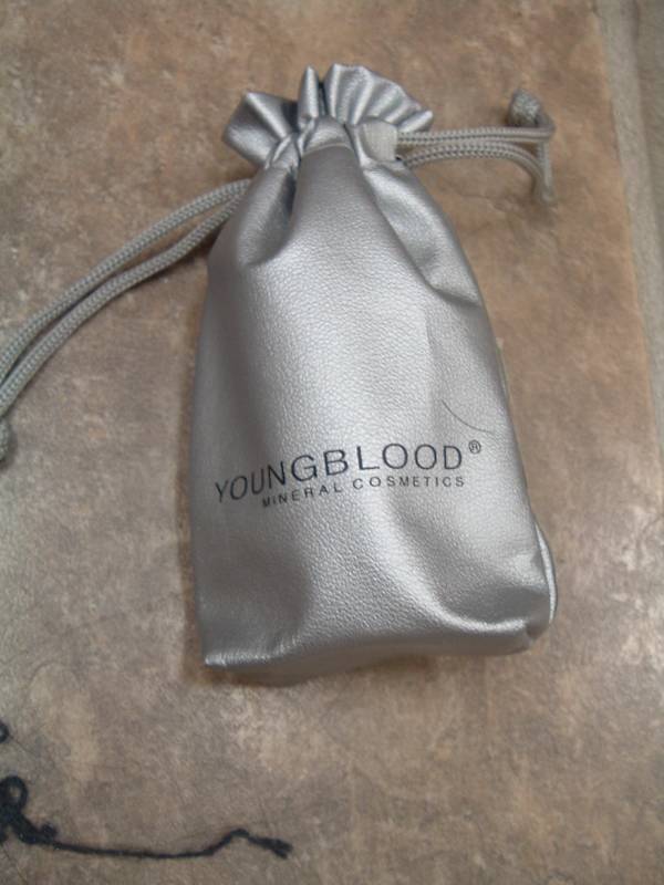 lot 317 image: Youngblood Large Kabuki