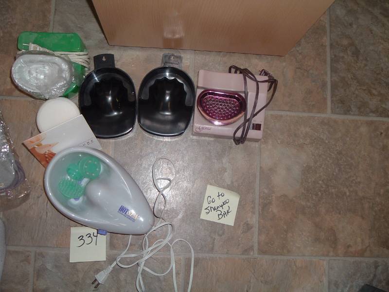 lot 334 image: Manicure Bowls