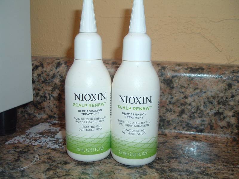 lot 335 image: Nioxin Scalp Renew  2