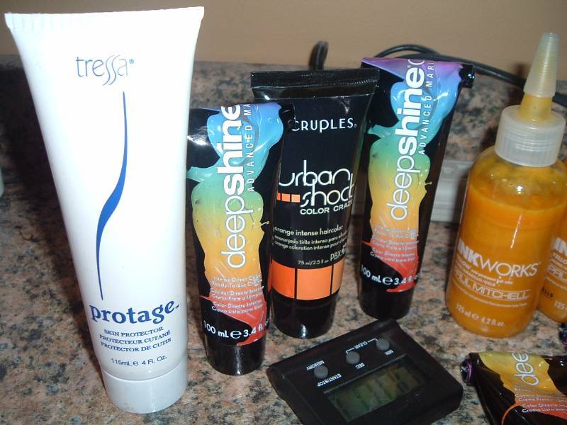 lot 351 image: Misc Color Products