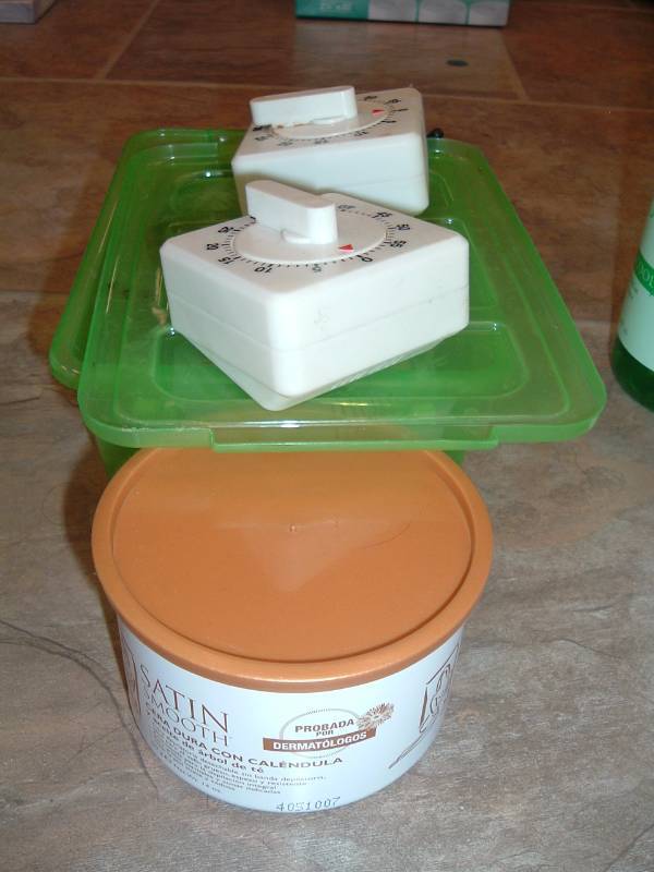 lot 358 image: New Wax, 2 timers, misc tools