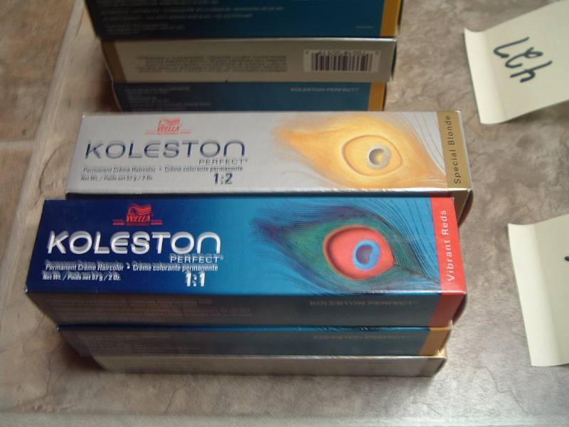 lot 426 image: Koleston Perfect  New