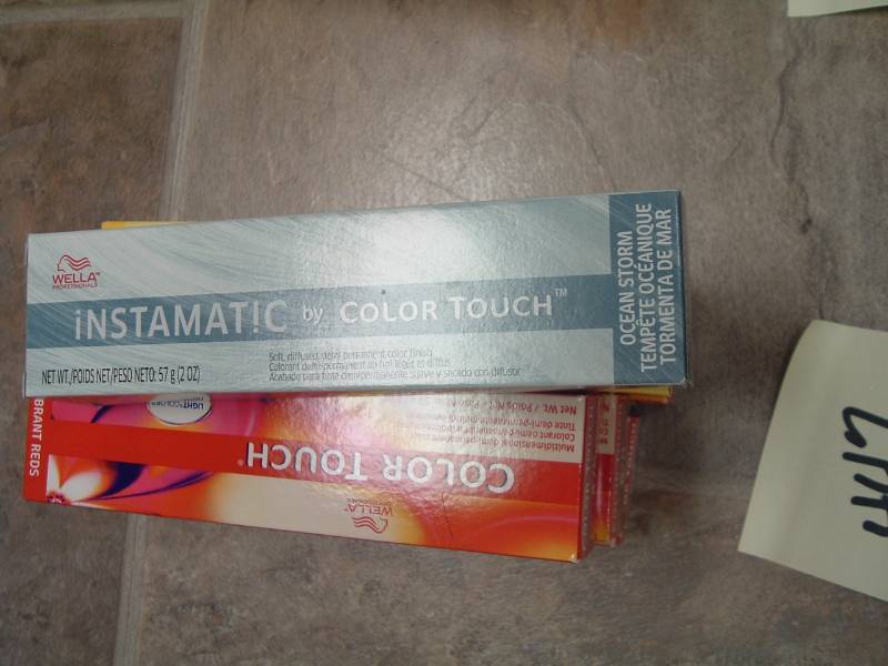 lot 447 image: Color Touch - New