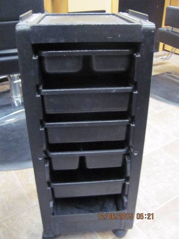 lot 32 image: Rollabout cart