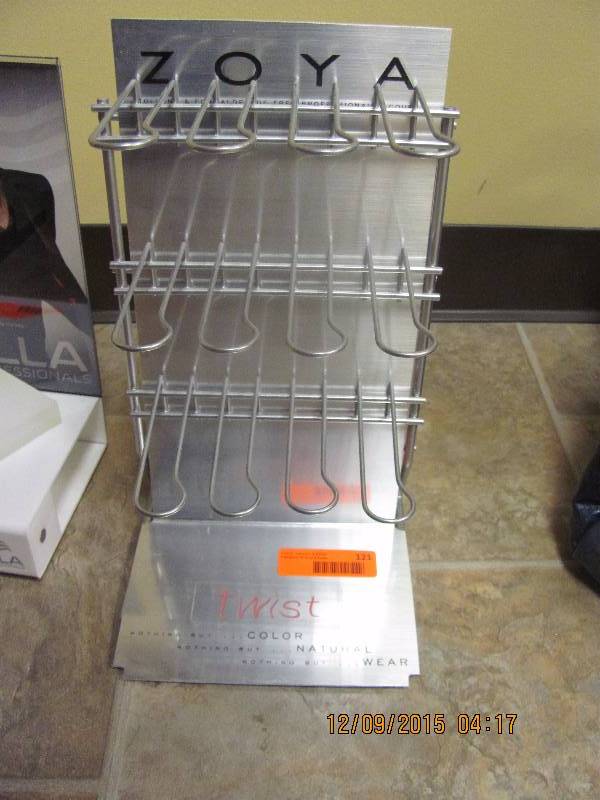 lot 121 image: Zoya Nail Polish Stand