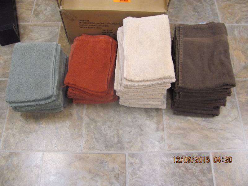 lot 128 image: Shampoo Towels