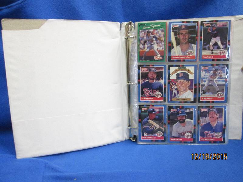 Lot of Minnesota Twins cards...