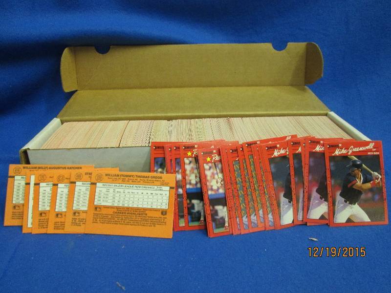 Box of 1990 Donruss baseball cards...