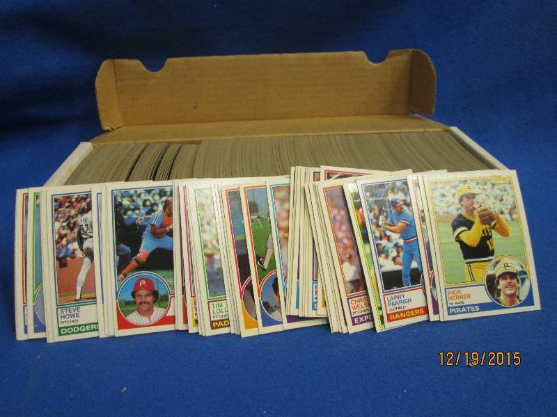 Box of 1983 Topps baseball cards...