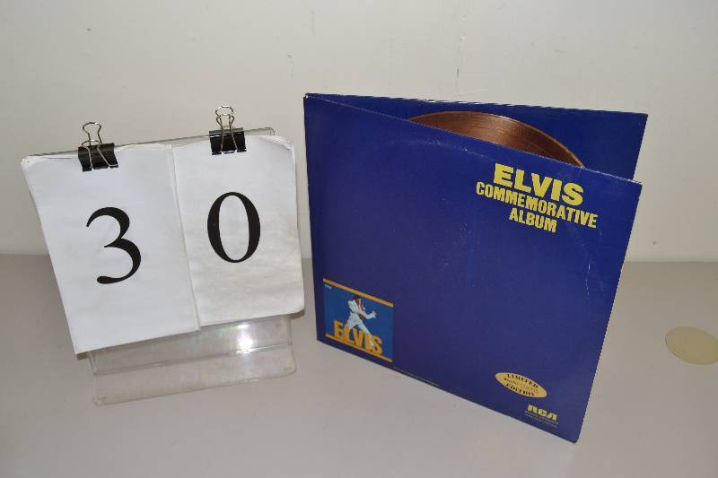 lot 30 image: Elvis Presley