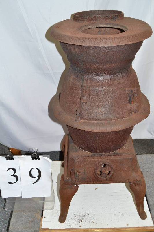 lot 39 image: Wood stove