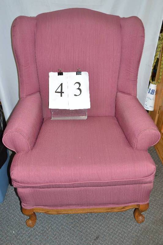 lot 43 image: Chair
