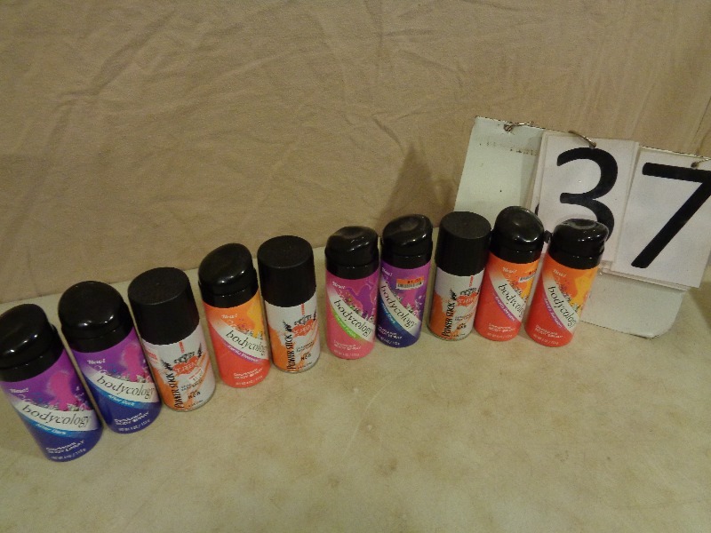 lot 37 image: New Womens Sprays