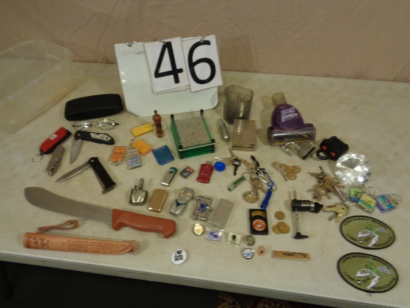 lot 46 image: Coolstuff and Collectibles