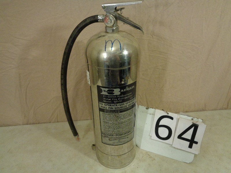 lot 64 image: Rechargable Fire Extinguisher