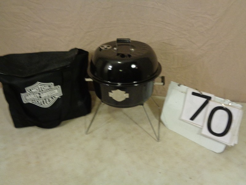 lot 70 image: Harley Davidson Grill with Case
