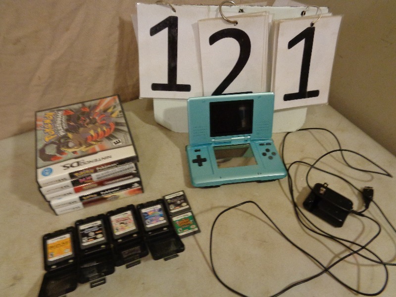 lot 121 image: Nintendo DS and More