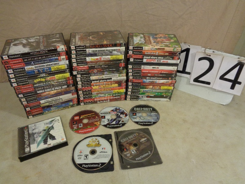 lot 124 image: Playstation 2 Games