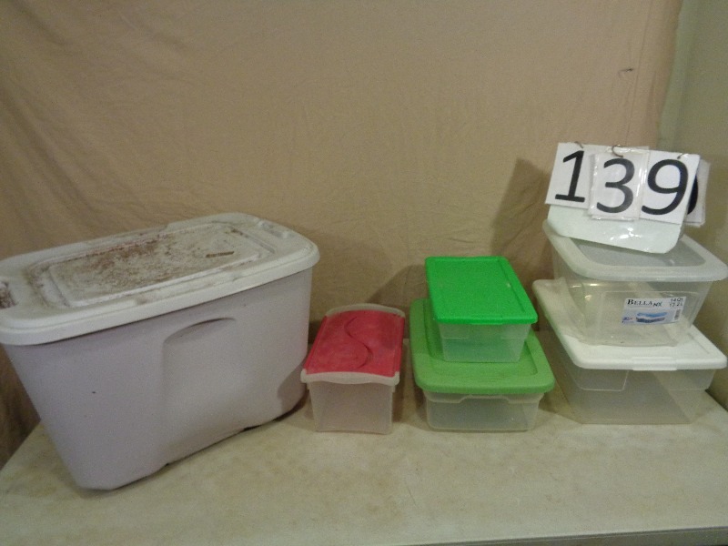 lot 139 image: 6 Assorted Totes