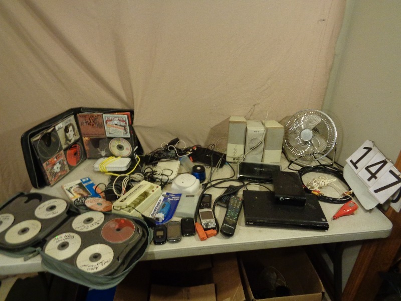 lot 147 image: Assorted Electronics