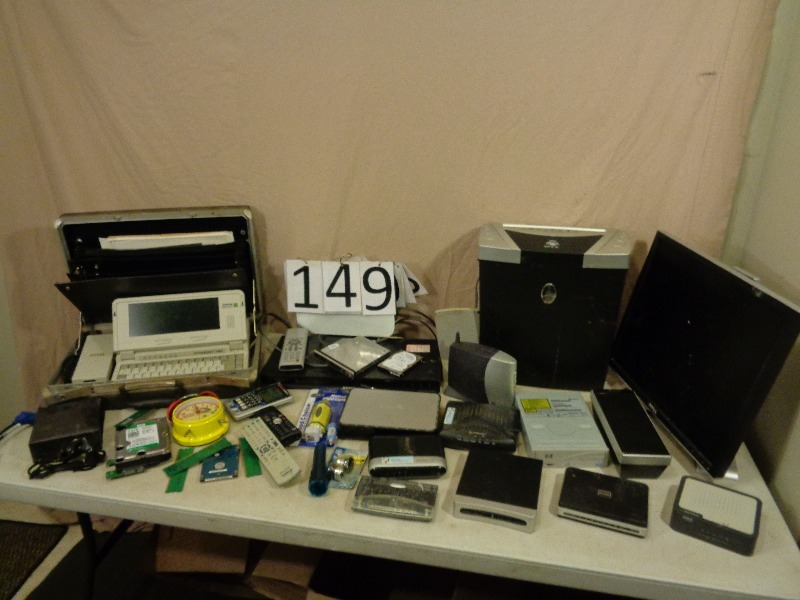 lot 149 image: Assorted Electronics