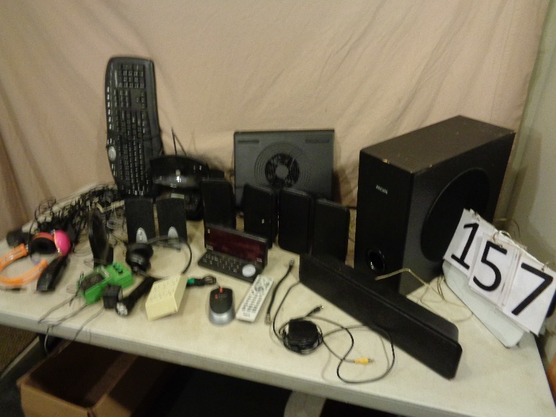lot 157 image: Assorted Electronics