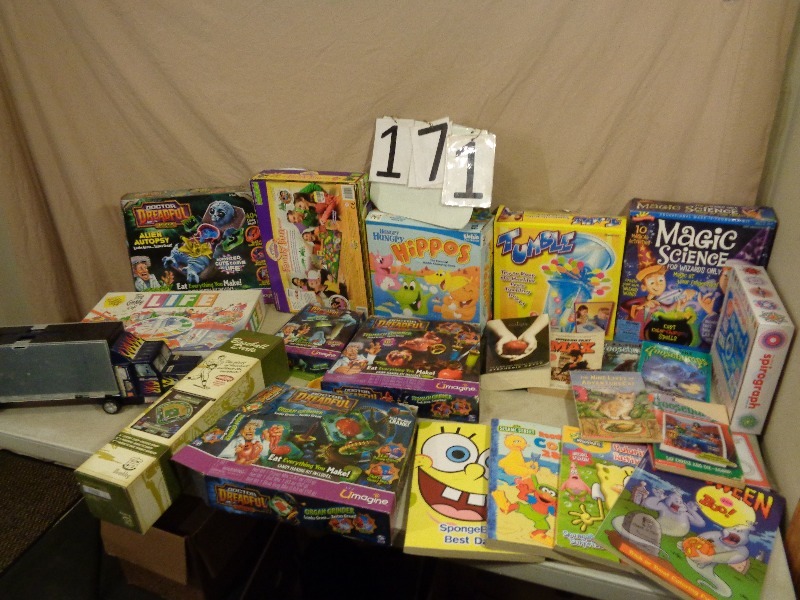 lot 171 image: Matchbox Storage, Games, Books, and More