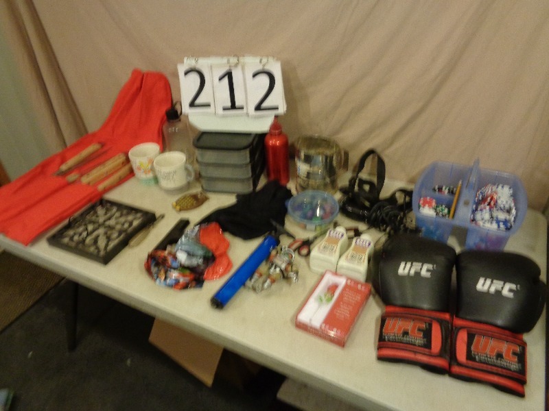 lot 212 image: Household Items