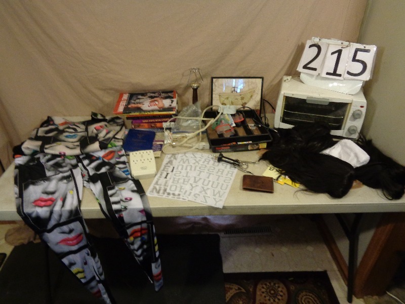 lot 215 image: Toaster Over, Decor, and More