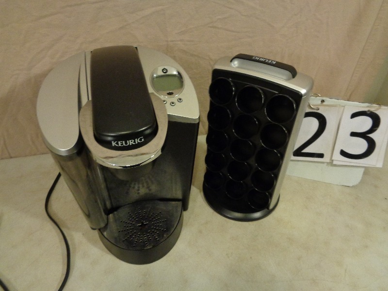 lot 23 image: Kuerig Coffee Maker and K-Cup Holder