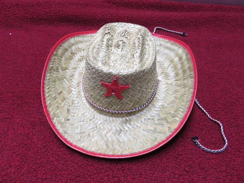 lot 1 image: Straw Hats