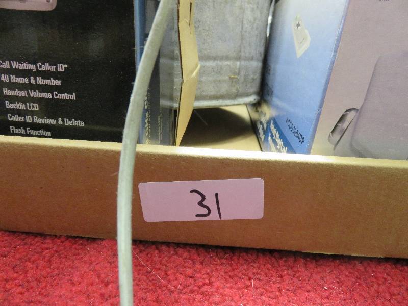 lot 31 image: new undercabinet CD radio