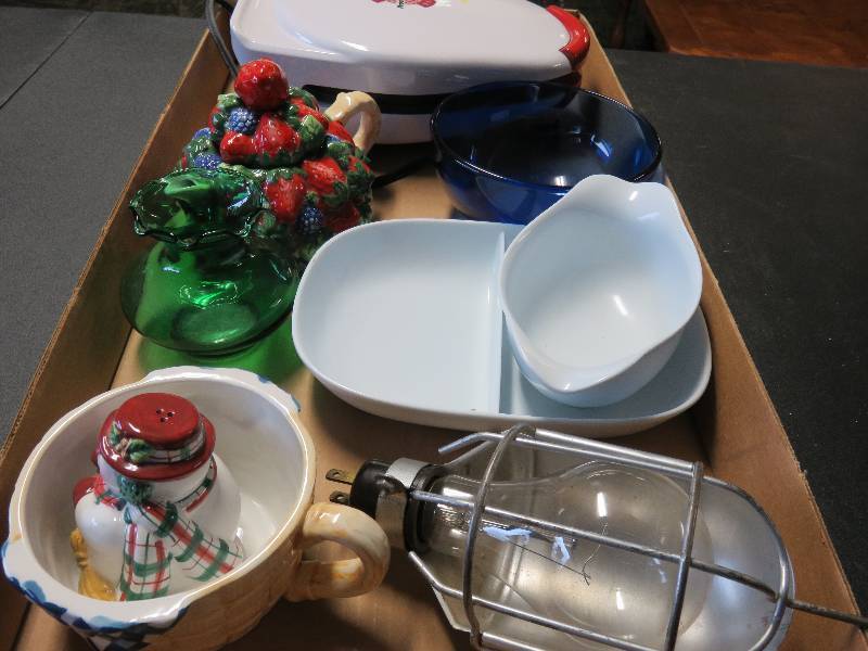 lot 64 image: waffle maker