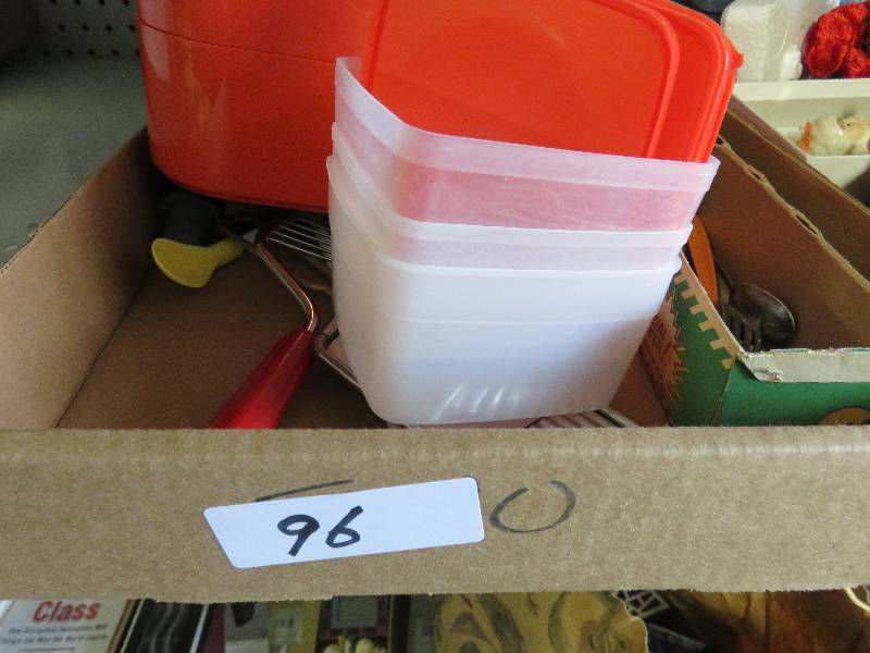 lot 96 image: kitchen