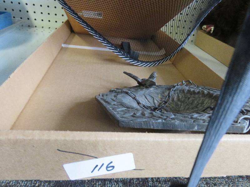 lot 116 image: basket trays