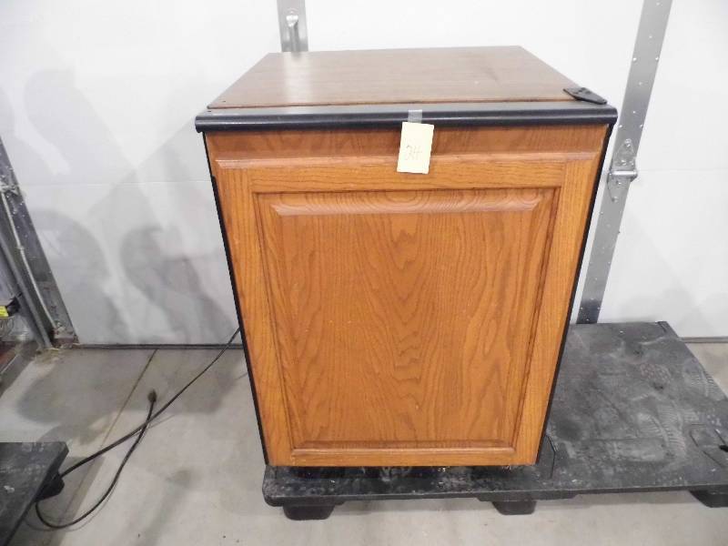U-Line Bar Fridge w Ice Maker
