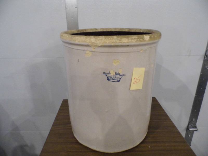 10 Gallon Red Wing Crock