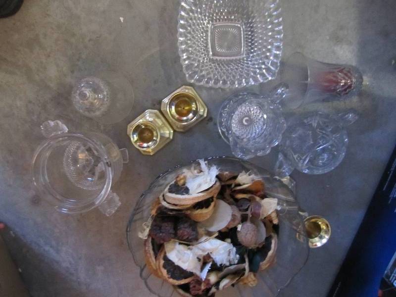 mixed lot of decorative dishes and ...