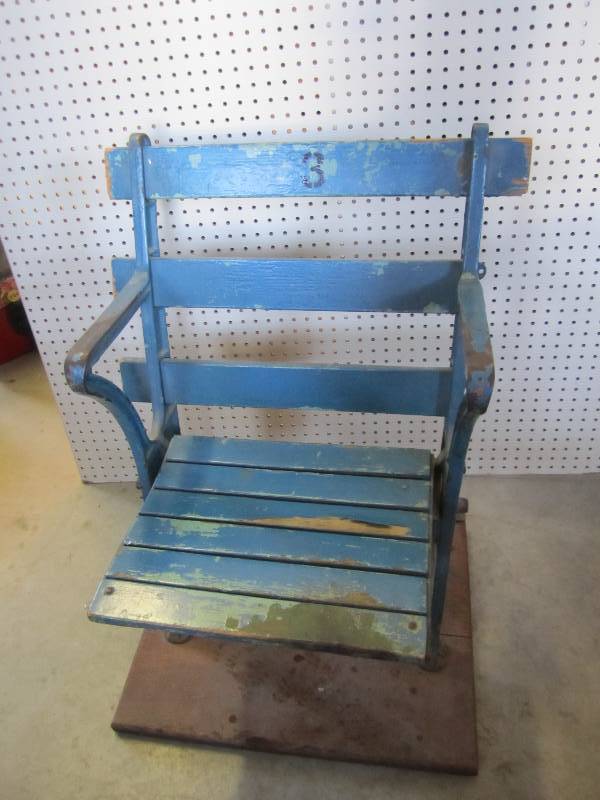 #3 vintage statium fold up chair, m...