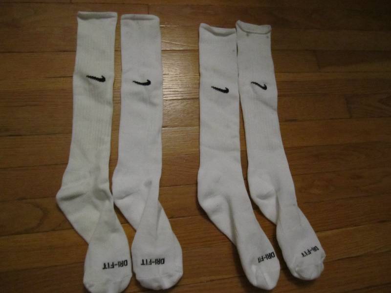 2 Pairs Brand New Nike Dri-Fit spor...