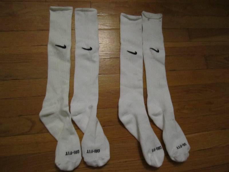2 Pairs Brand New Nike Dri-Fit spor...