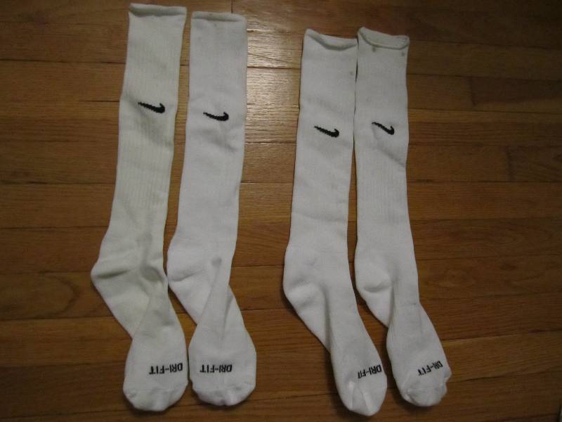 2 Pairs Brand New Nike Dri-Fit spor...
