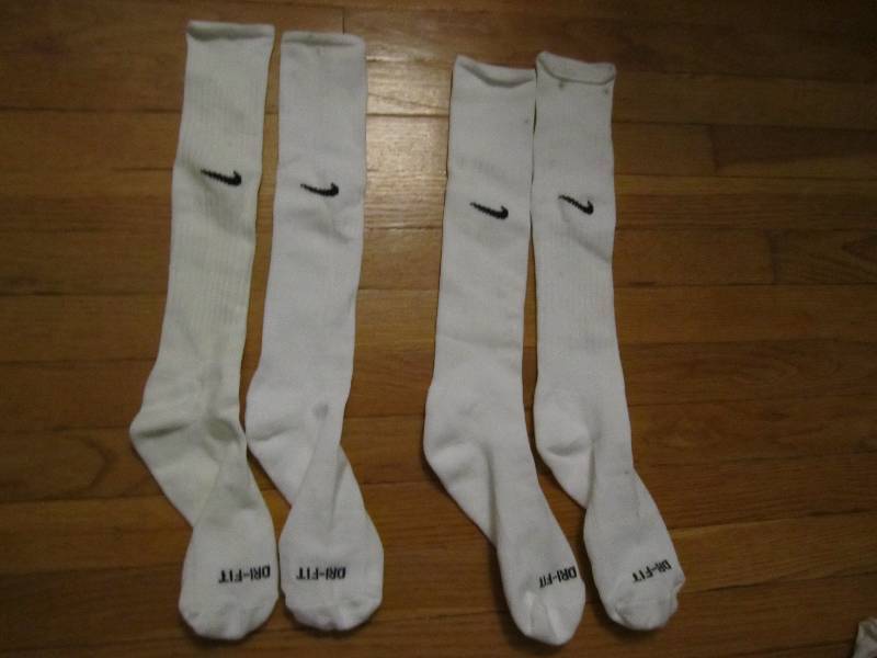 2 Pairs Brand New Nike Dri-Fit spor...