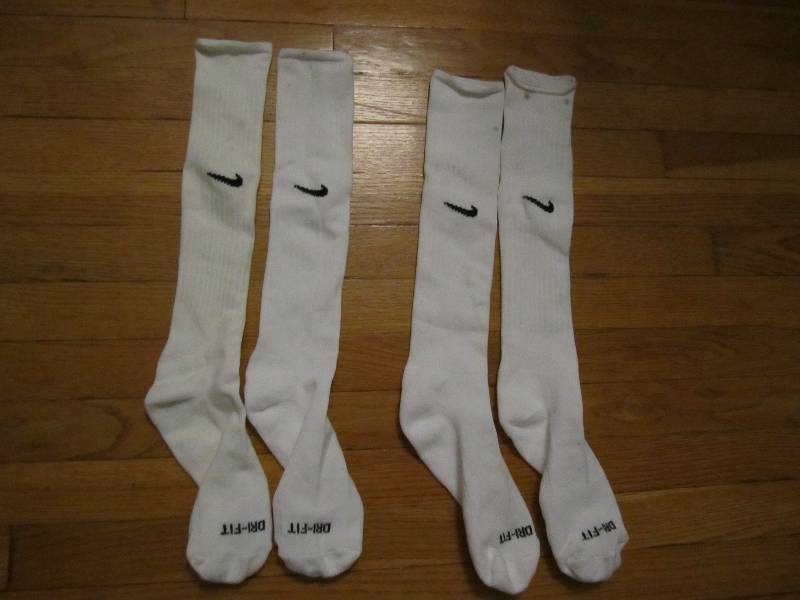2 Pairs Brand New Nike Dri-Fit spor...