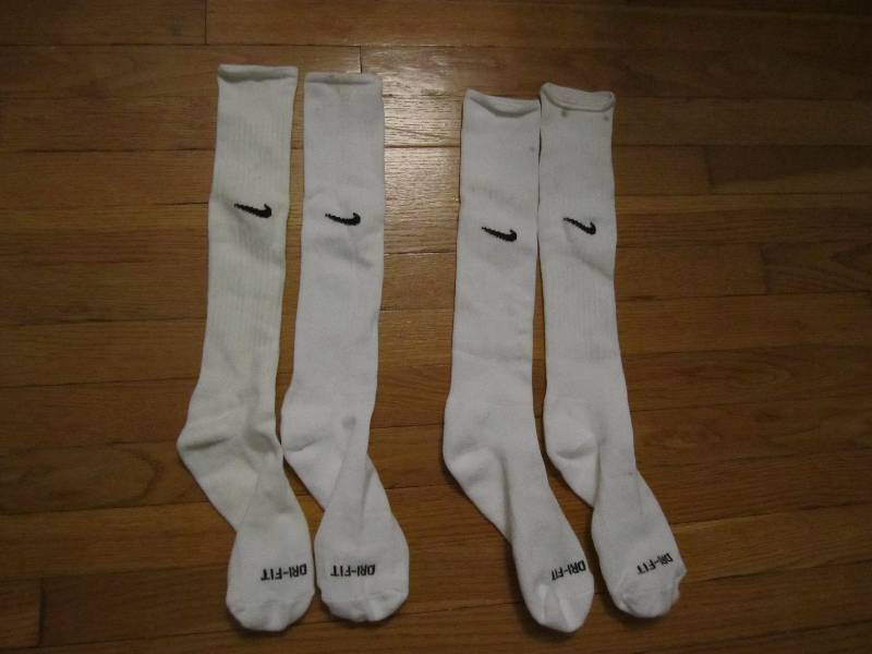 2 Pairs Brand New Nike Dri-Fit spor...