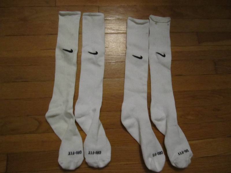 2 Pairs Brand New Nike Dri-Fit spor...