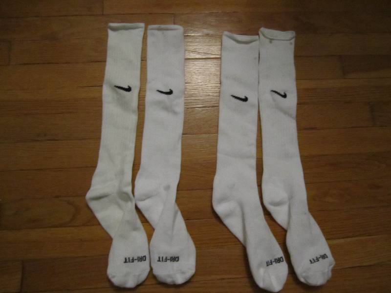 2 Pairs Brand New Nike Dri-Fit spor...