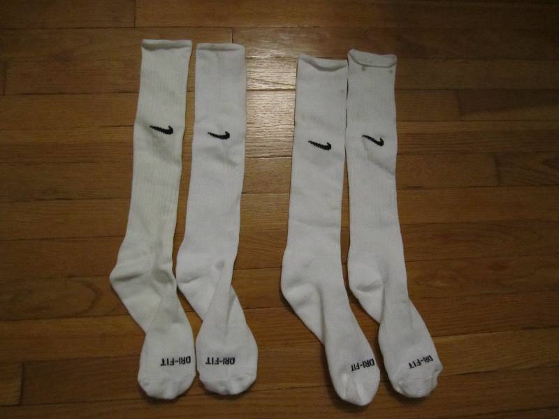 2 Pairs Brand New Nike Dri-Fit spor...